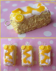 lemon drizzle cake charms