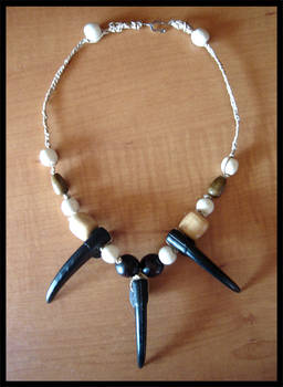 Faux Bearclaw Necklace