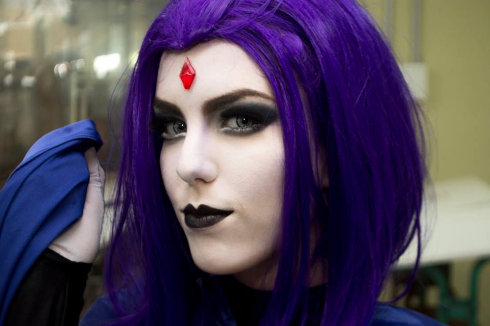 Teen Titans: Raven Cosplay by AkaneShi24 on DeviantArt