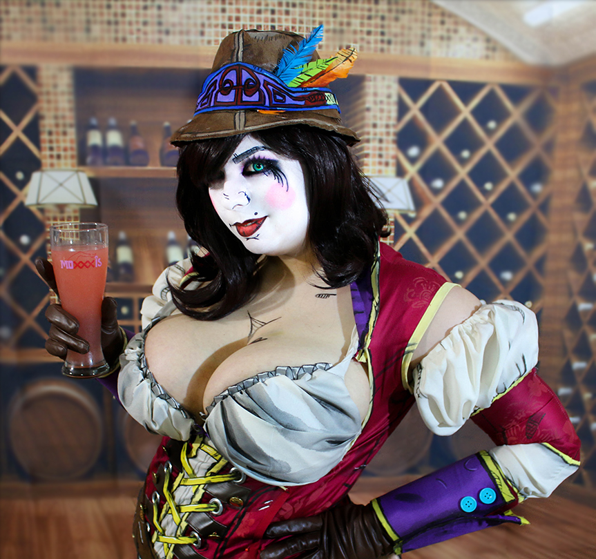 Mad moxxi cosplay