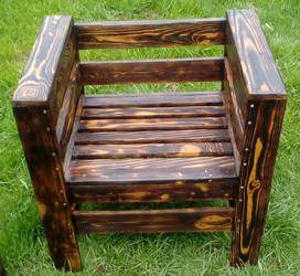 Garden furniture with pallets 2