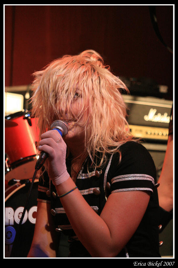 Rocket Singer by junepath on DeviantArt