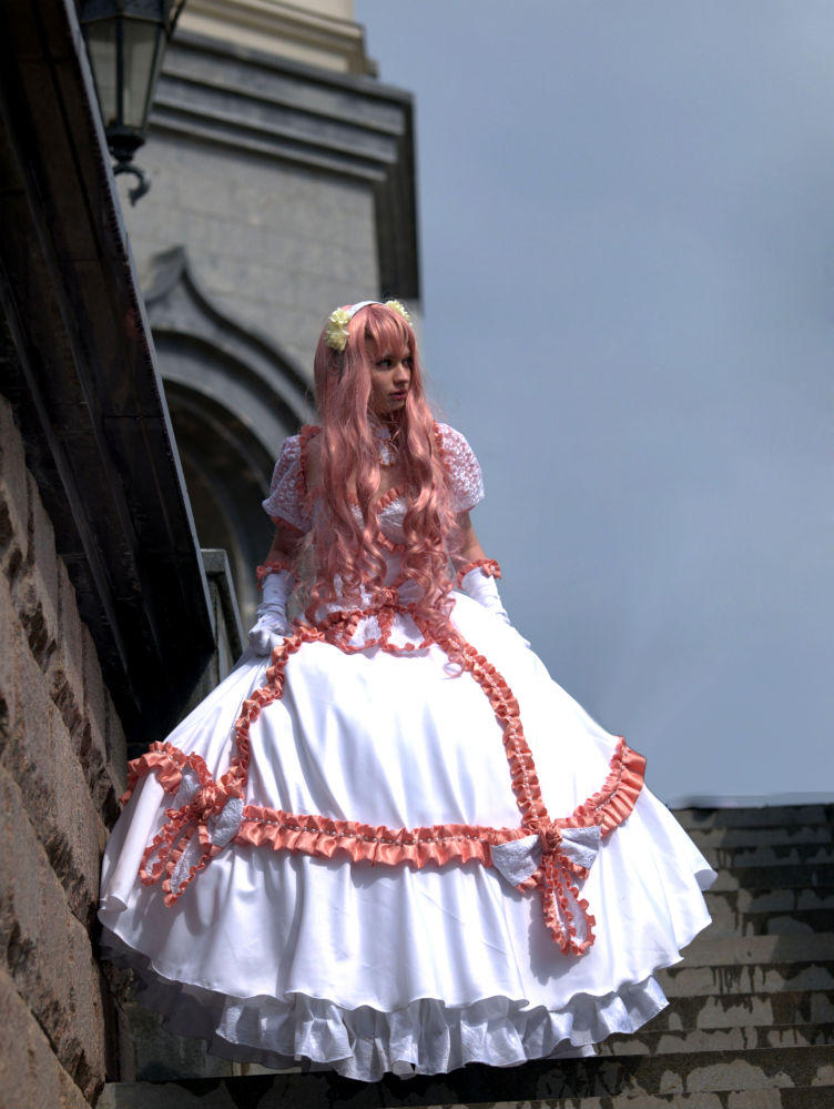 Princess On Railing The running princess by MarionetteTheatre on DeviantArt