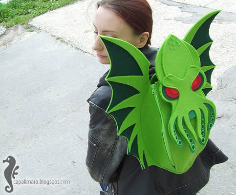 Cthulhu backpack 2