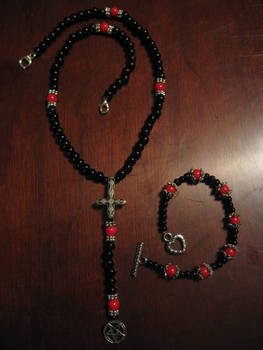 Satanic Rosary (red and black)