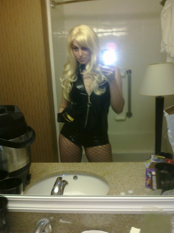 Black Canary First Look