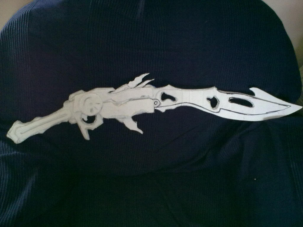 lightning FFXIII gunblade by jobiwan on DeviantArt