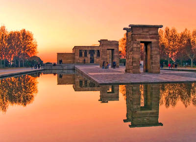 Templo de Debod n by onicomicosis