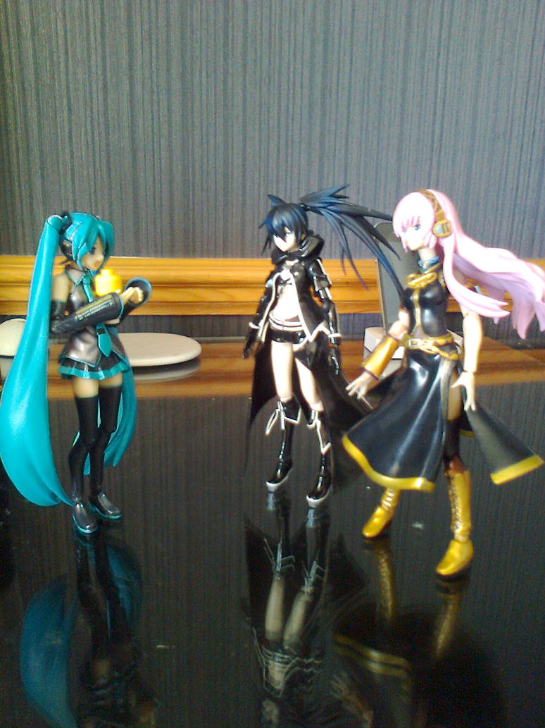 heres miku by MrL3821 on DeviantArt