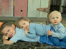 Awe So adorable  Sister And Brothers