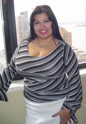 Voluptuous Photo 7