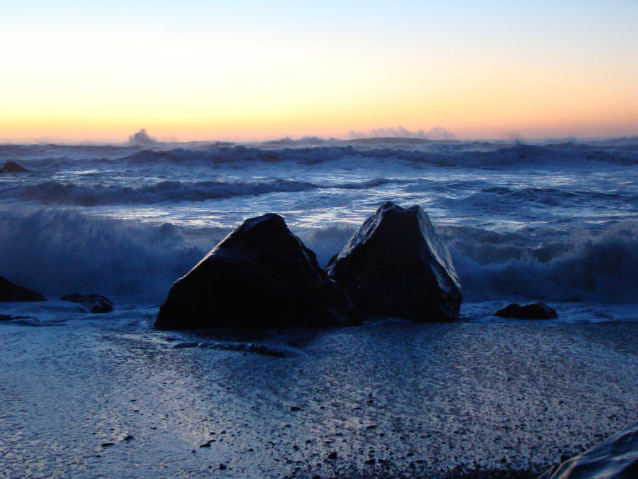 Two Rocks Greece Two rocks by Elixiuss44 on DeviantArt