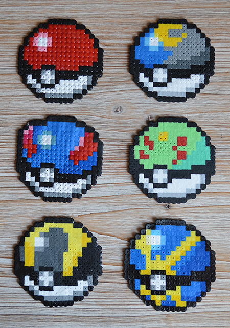 Ultra Ball - Pokeball Perler Bead Pattern, Bead Sprites