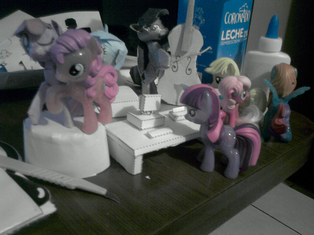 computing papercraft by traveler99 on DeviantArt