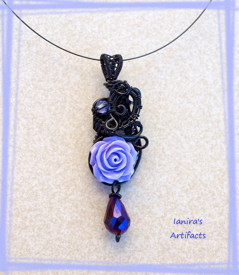 Vintage goth wire wrapped pendant