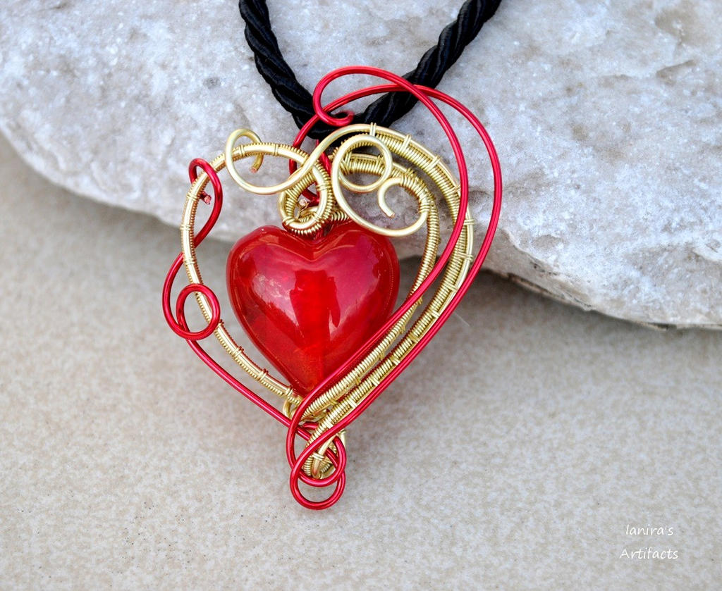 Red heart wire wrapped pendant