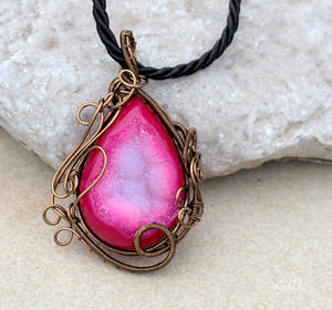 Fuchsia druzy agate wire wrapped pendant