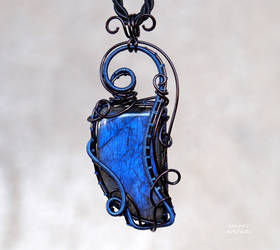 Blue Labradorite wire wrapped pendant by IanirasArtifacts