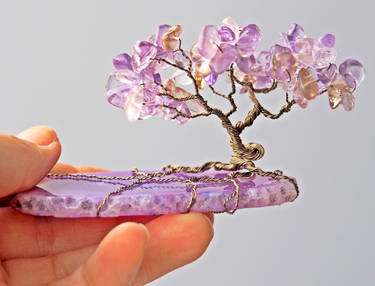 Wire tree sculpture with tanzanite and agate