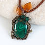 Malachite pendant with leaves