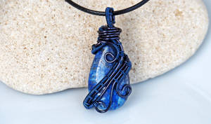 Lapis Lazuli teardrop pendant