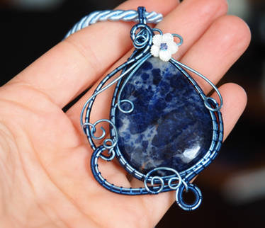 Sodalite with white flower pendant