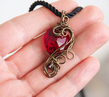 Red heart pendant