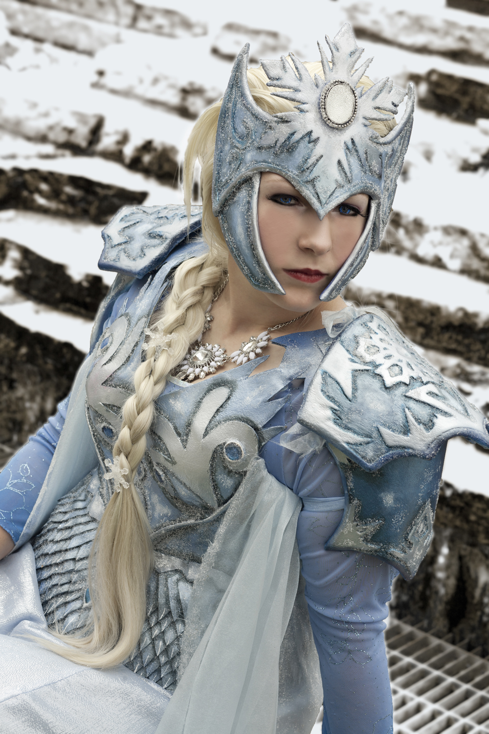 Cosplay Friday: Frozen by techgnotic on DeviantArt