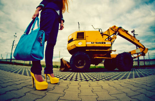 Colourful World with Heels: Yellow / Blue