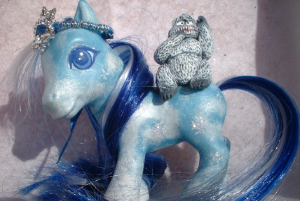 Bumble Christmas Pony One