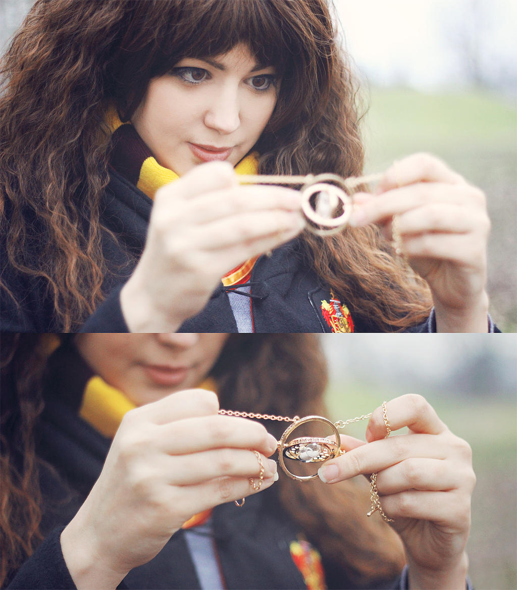 Time traveler. Hermione, HP cosplay.