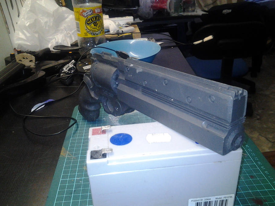 Trigun Vash the Stampede Resin Gun FOR SALE