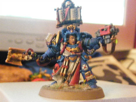 Warhammer 40,000 Blood Angel Librarian 1