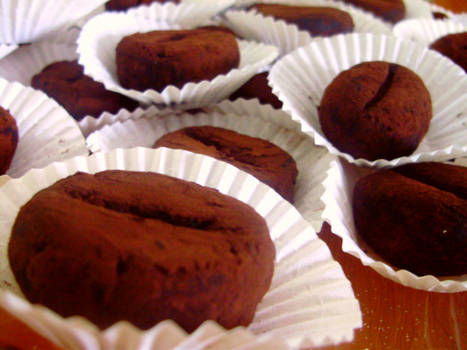 Little coffee bean cakes