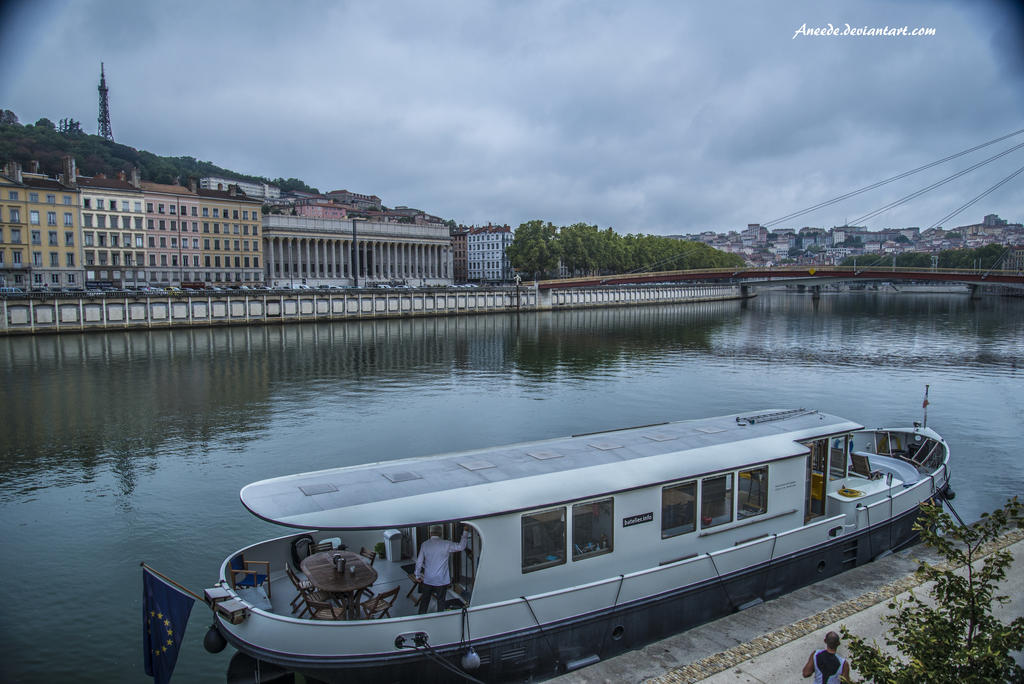 Halte Fluviale sur La Saone