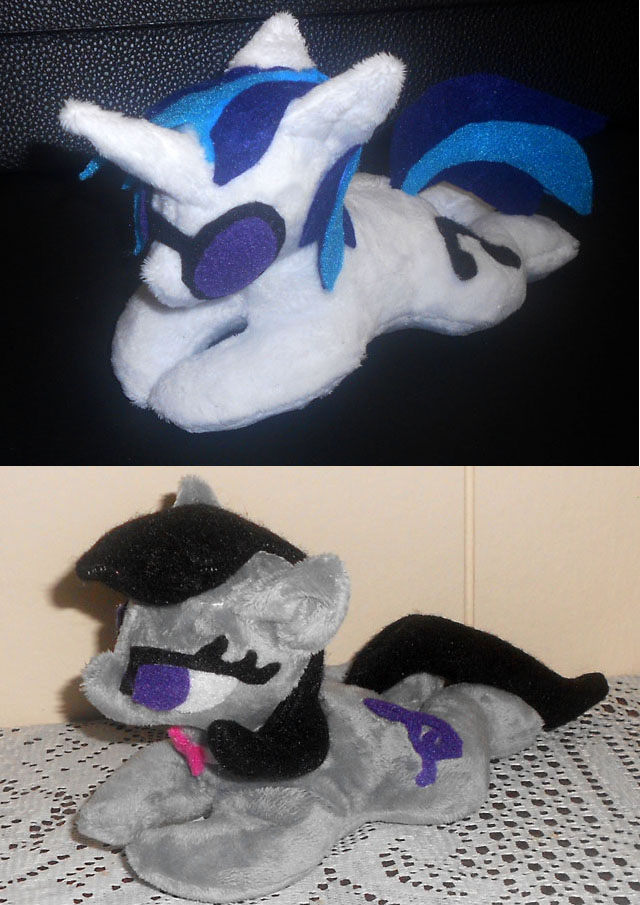 Vinyl Scratch and Octavia Mini Plush