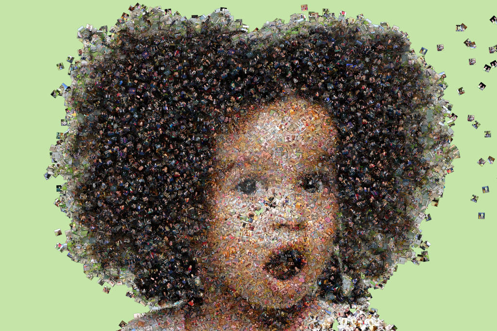 Surprise photo mosaic