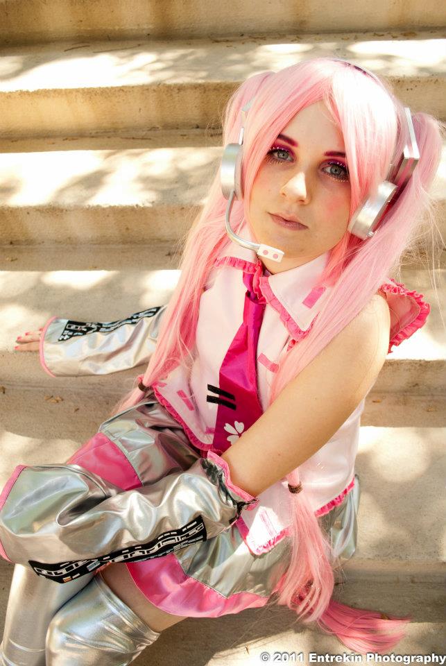 Sakura Miku - Pink Miku - AWA 2011