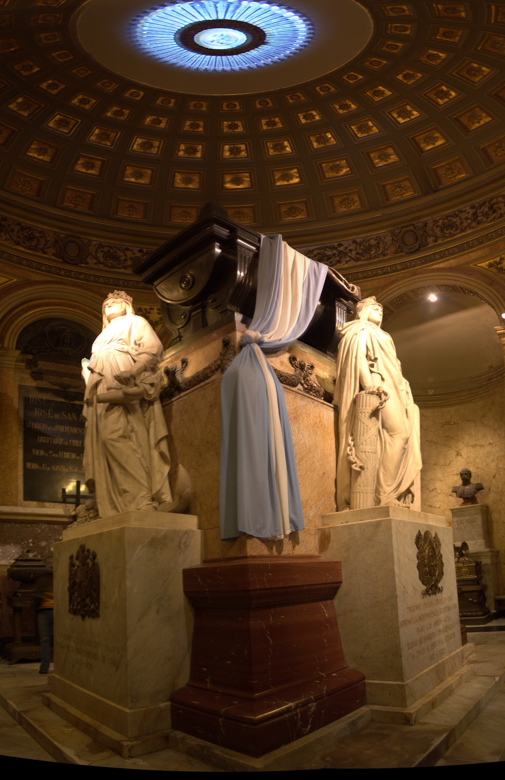 Mausoleum San Martin 2