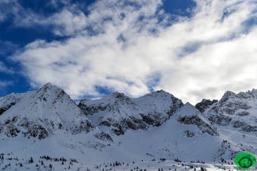 Montagne Enneigee 02 - Snowy Mountain 02