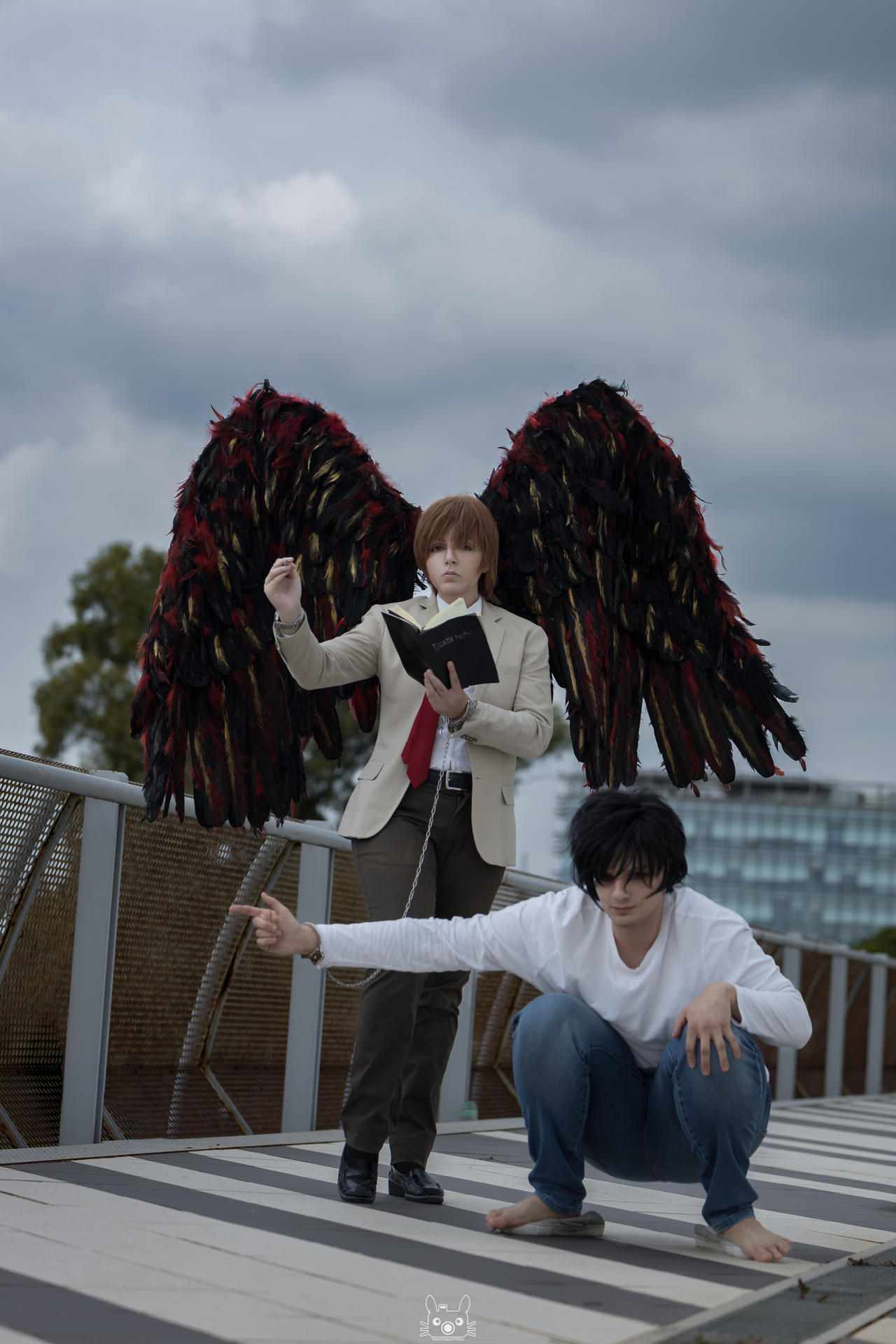 Death Note L Cosplay Death Note L Cosplay Shows How An Anime Accurate death-note-l-cosplay-death-note-l-cosplay-shows-how-an-anime-accurate