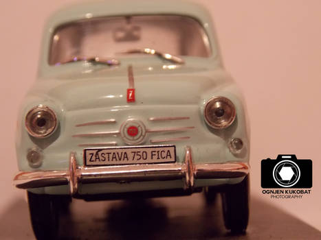 Zastava 750 Fica DieCast 1/43