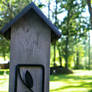 Simple bird house