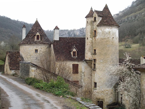 Autoire 02 medieval house by HermitCrabStock