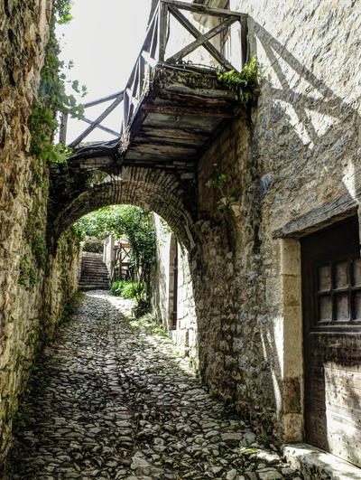 St Cirq Lapopie 05 - Medieval street