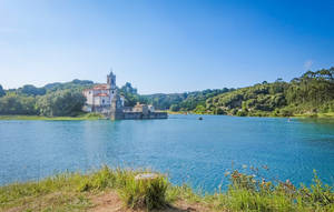 Asturias - DSCF5503 - Church on the Lake