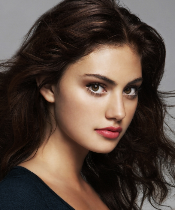 Phoebe Tonkin