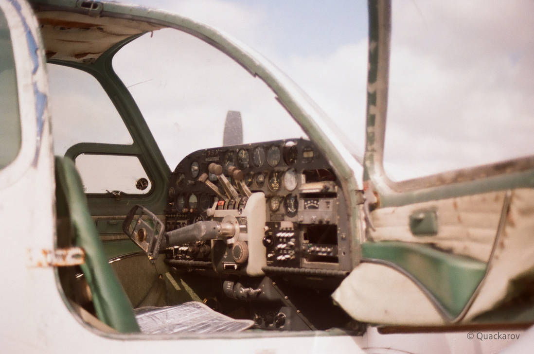 Twin Engine Cockpit by Quackarov on DeviantArt