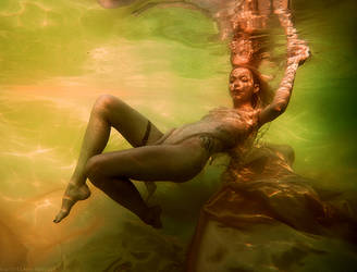Underwater - Fata Morgana 2 by CristianaApostol