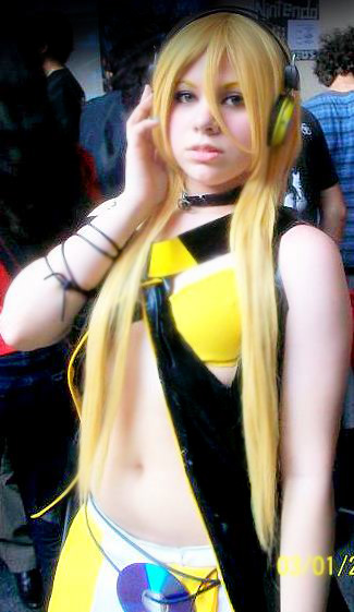 Lily Vocaloid Cosplay